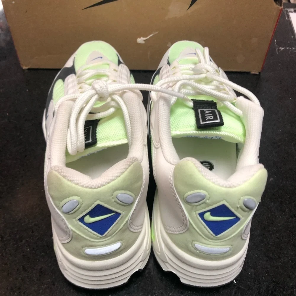 Sz 10.5 Nike Air Max Triax 96 